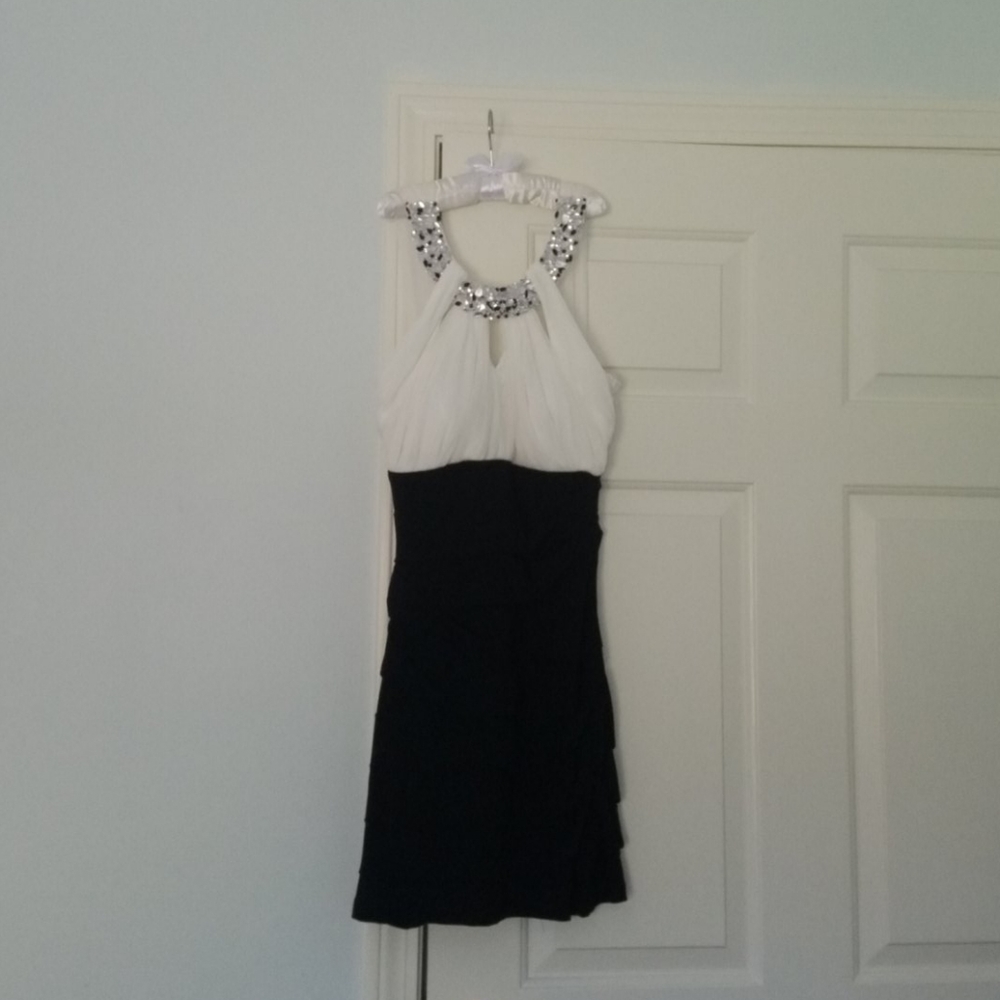 Sexy Beaded black/white Dress NWT